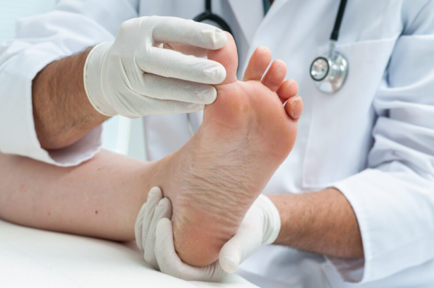 5 Reasons To Consult A Podiatrist For Heel Pain